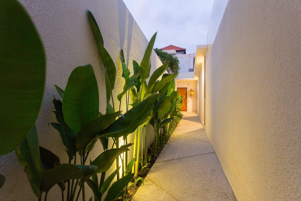 Danka Villa Sanur 18/24
