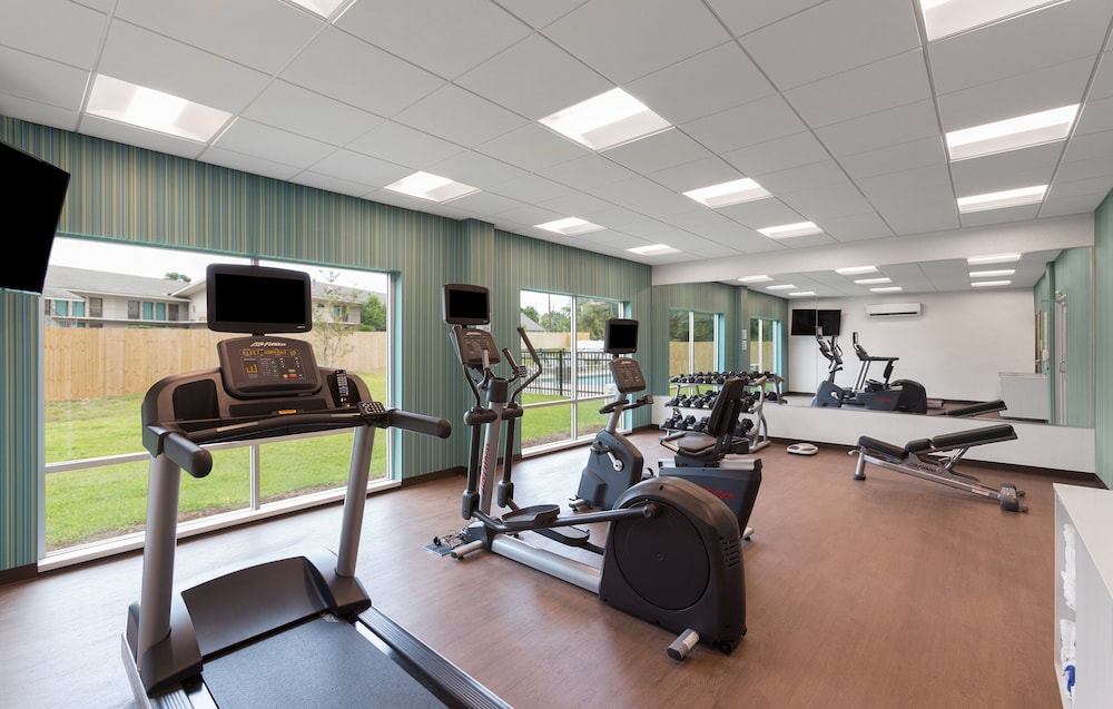 Holiday Inn Express Lake Park 25/41