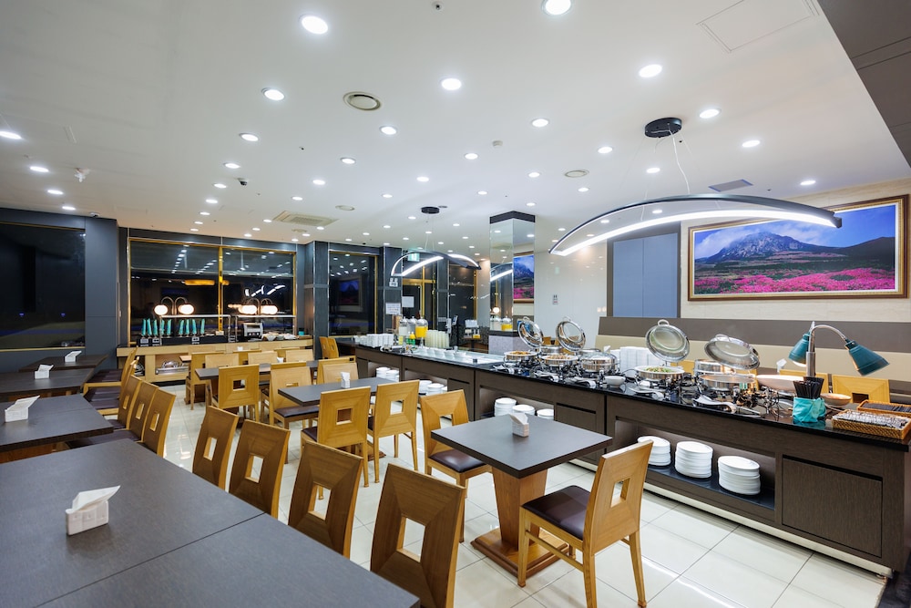 Sea Cliff Hotel Jeju 50/69