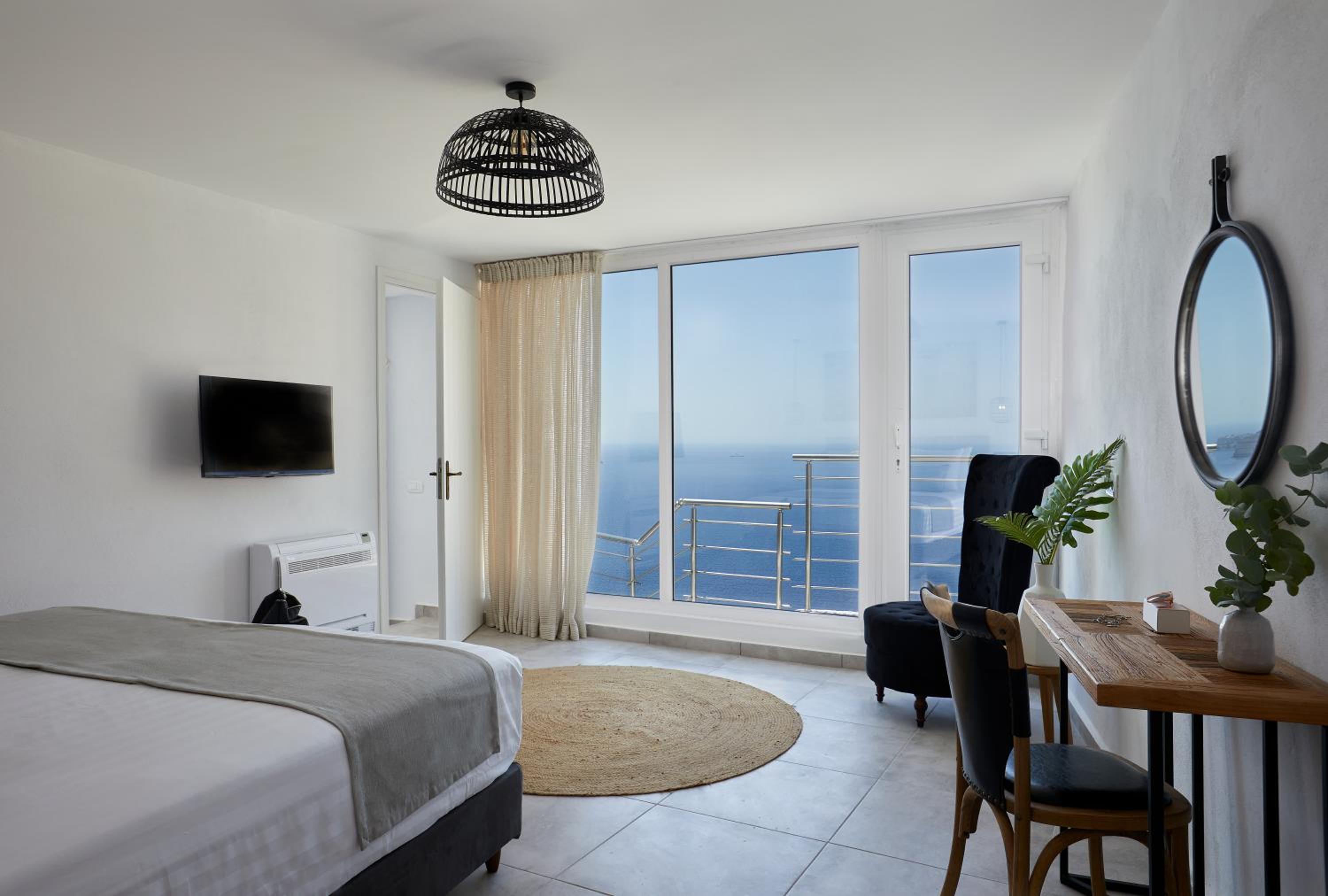 Interior, 2 Bedrooms, Cave, Villa, King Bed, Private Pool