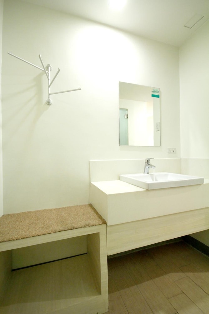 Go Hotels Otis Manila 49/49