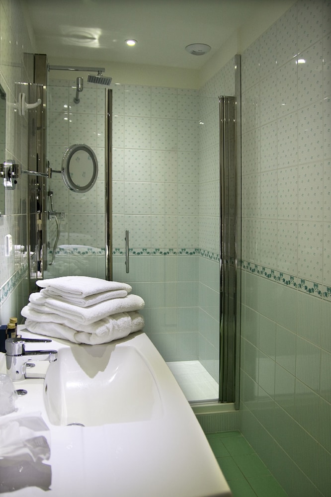 Mercure Moulins Centre Hotel de Paris 9/75
