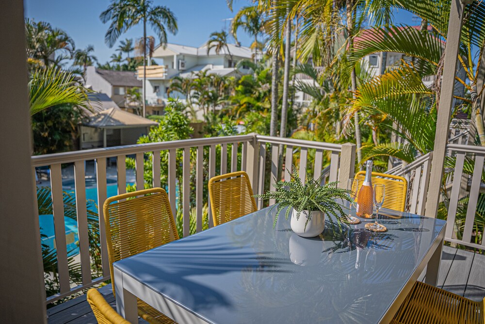 NOOSA OUTRIGGER BEACH RESORT 60/73