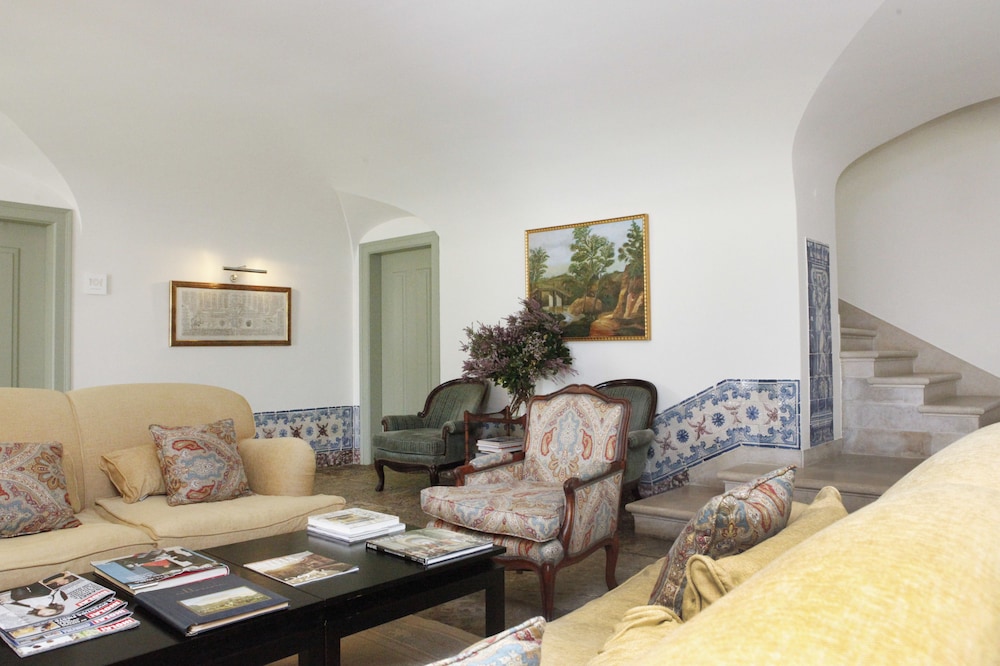 Casa Palmela 38/81