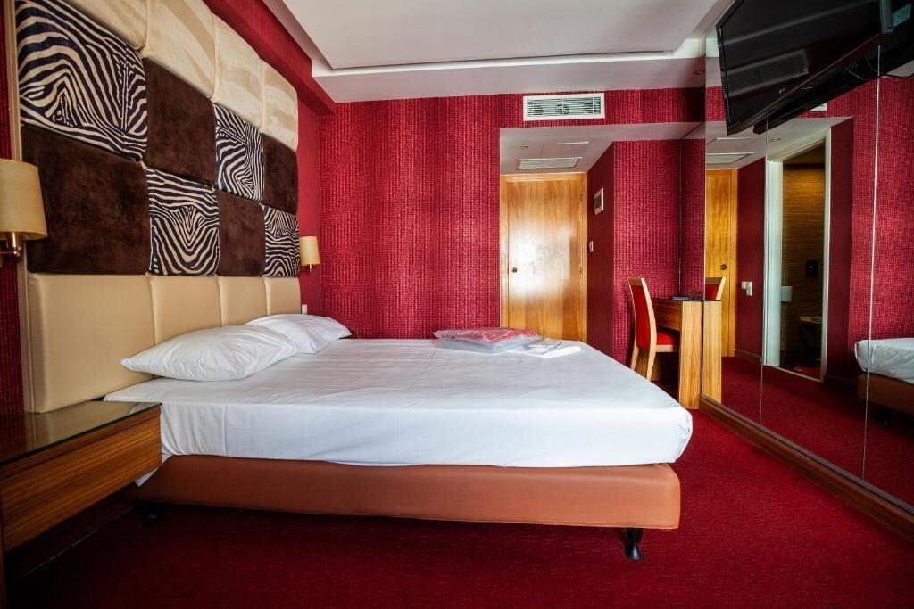 Lacoba Hotel 6/33