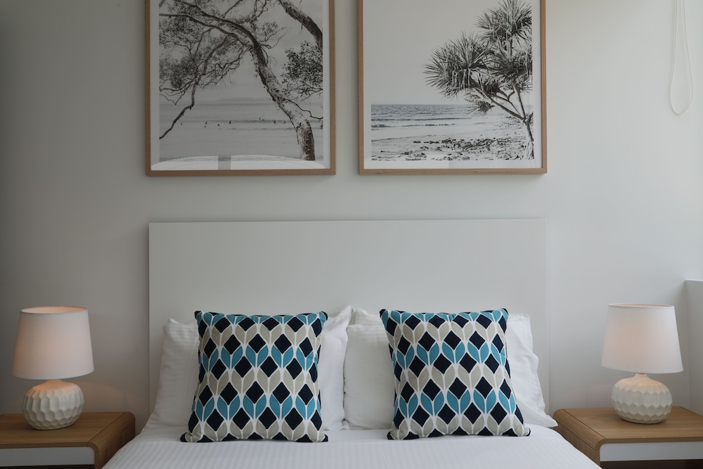 ELEMENT ON COOLUM BEACH 58/75