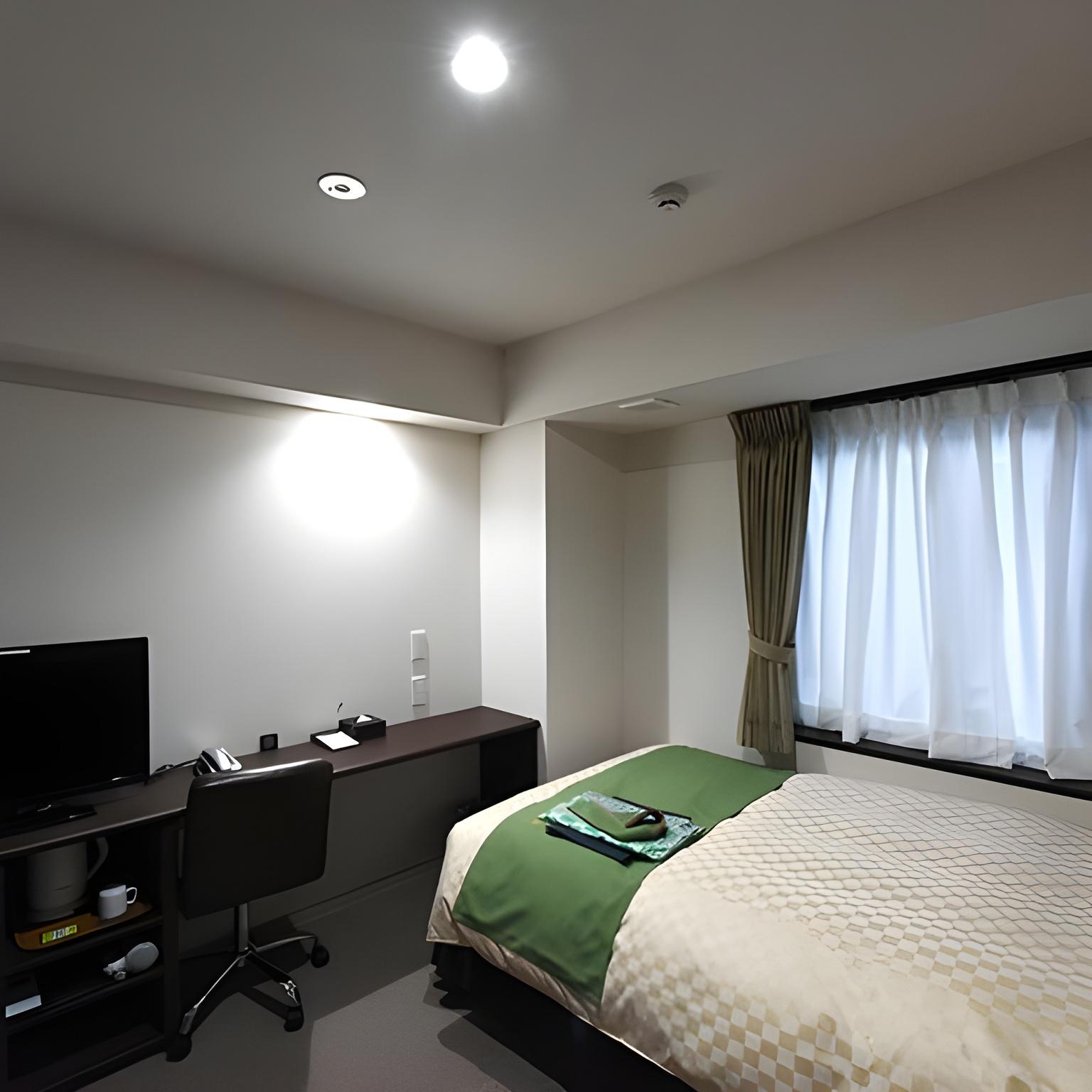 Standard, Single, Low Floor