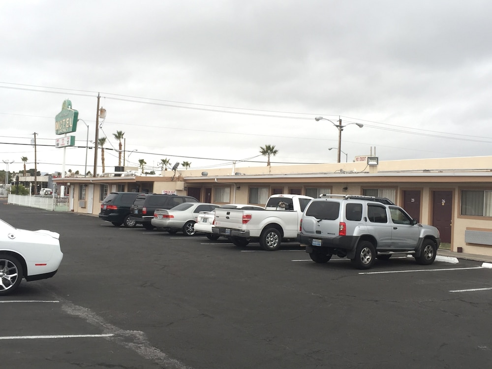 A Fisher's Inn Motel 50/63