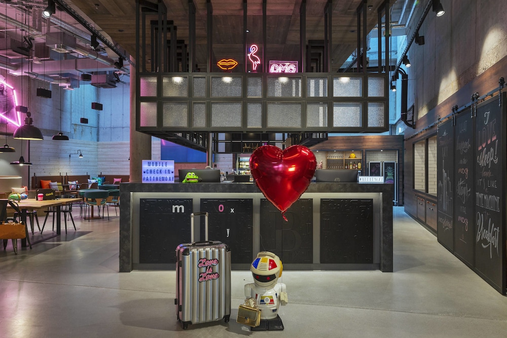 MOXY FRANKFURT CITY CENTER 37/45