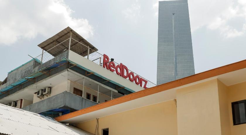 Reddoorz Plus Near Ciputra World Kuningan 2 1/50