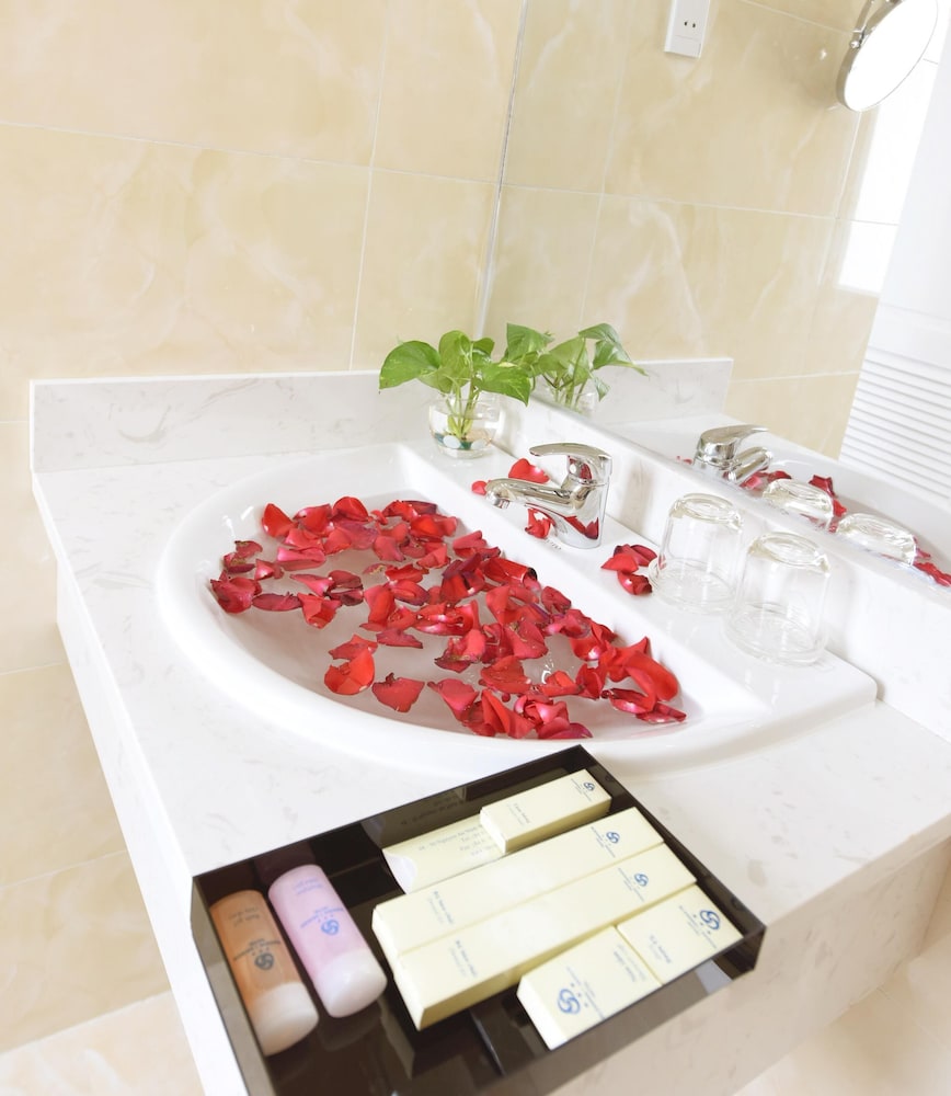 Ruby Saigon Hotel and Suite Ben Thanh photo4