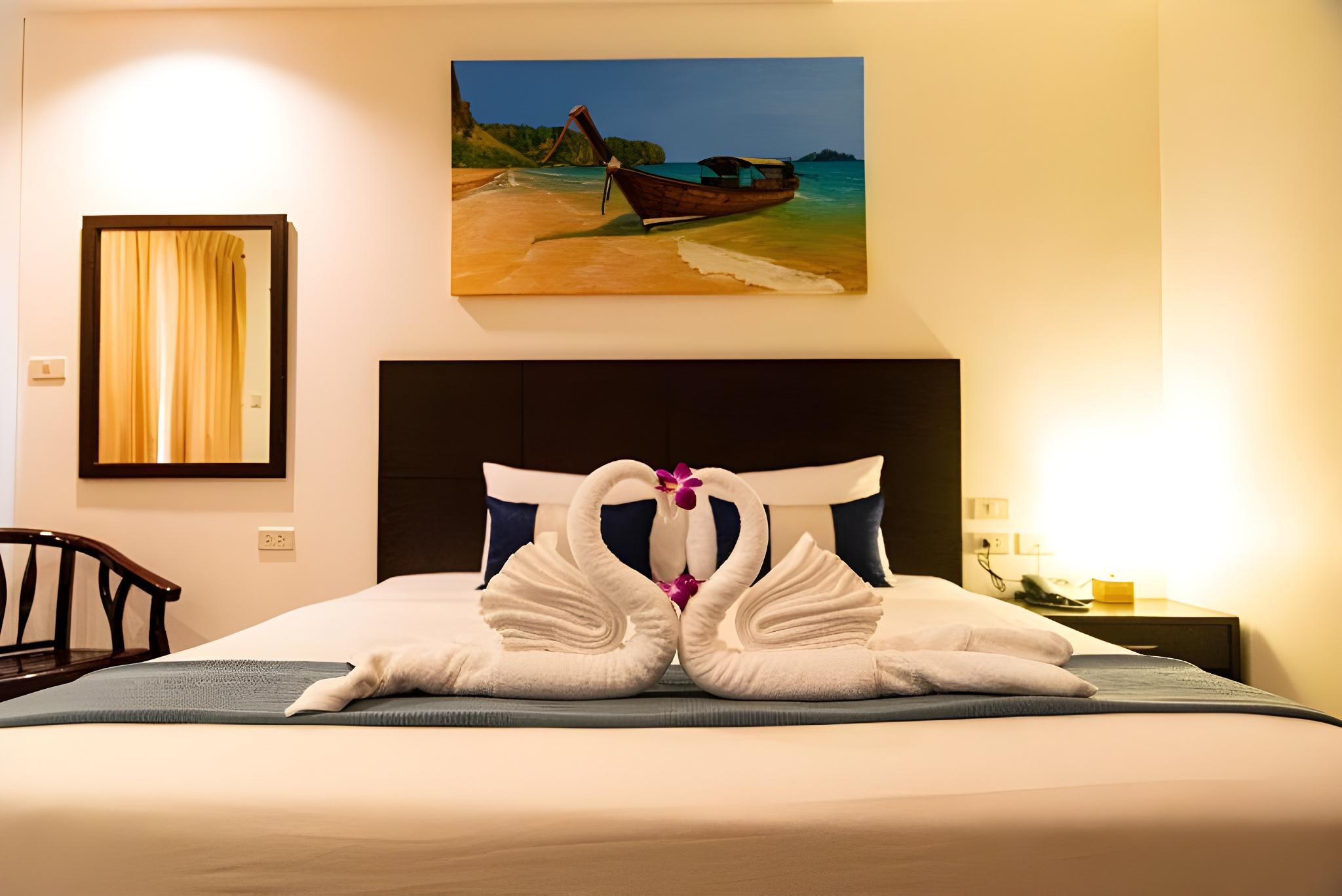 SUPERIOR ROOM