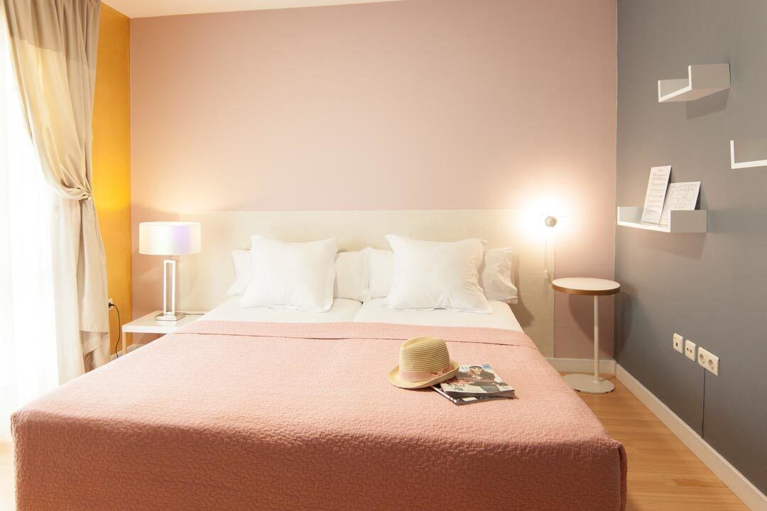 غرفة بسرير مزدوج بشرفة، Villa Lorena Malaga 8/10
