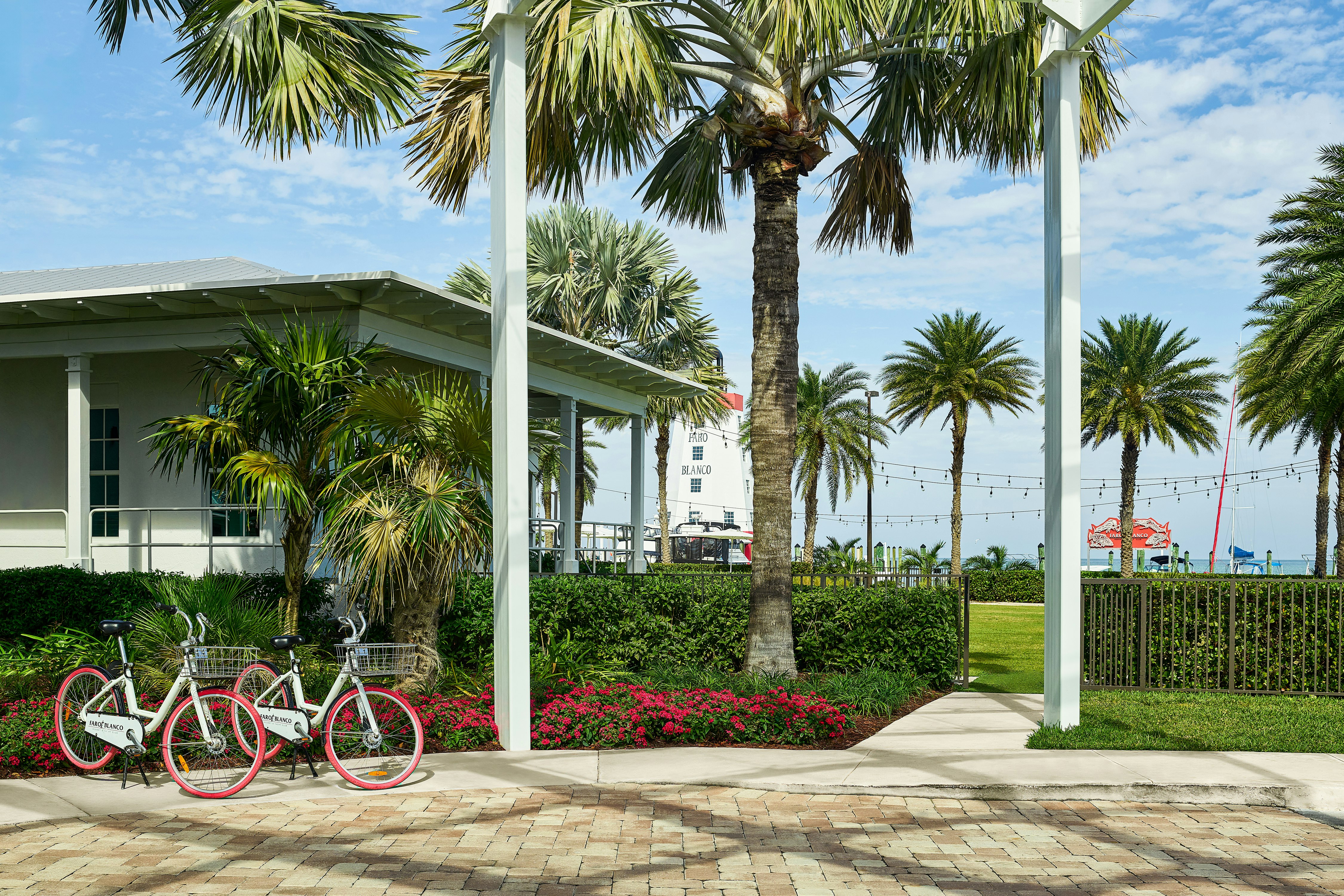 Faro Blanco Resort Marathon Florida Keys, Curio by Hilton 29/39