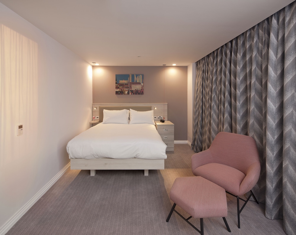 Hampton by Hilton Leeds City Centre 13/37
