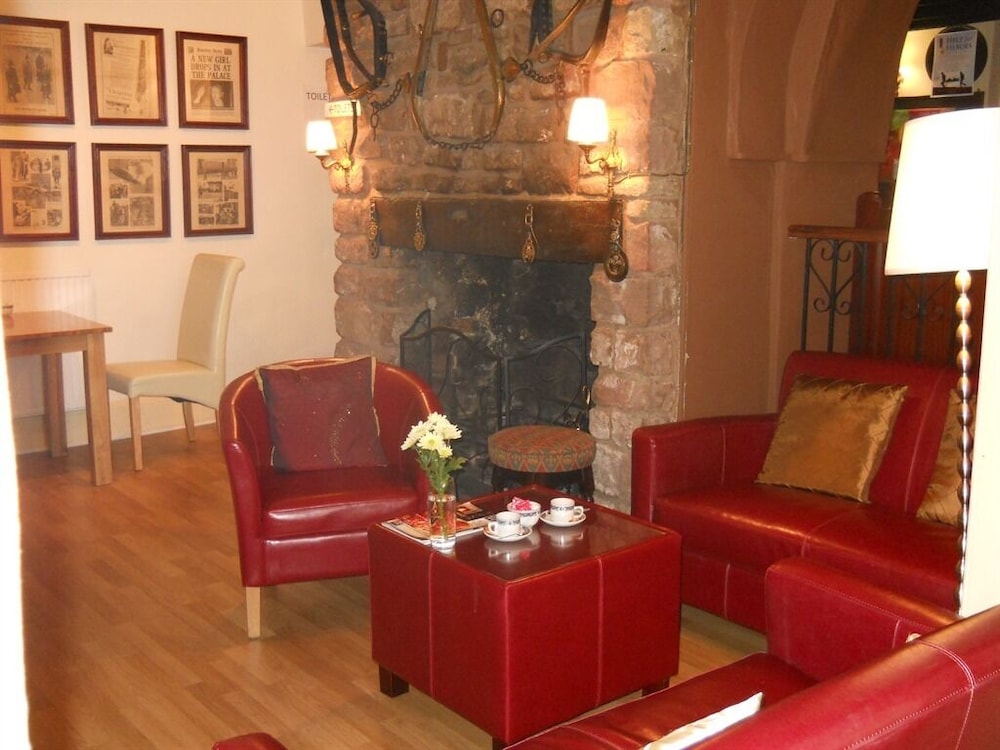 Castle Lodge Hotel 46/63
