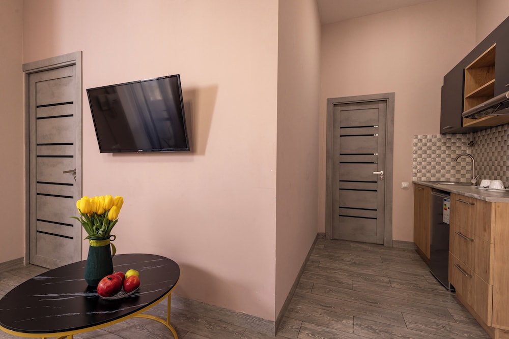 Horizon Hotel Yerevan 75/91