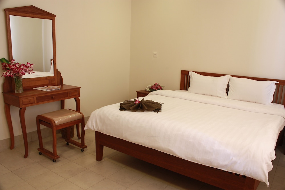 1 BEDROOM, APARTMENT