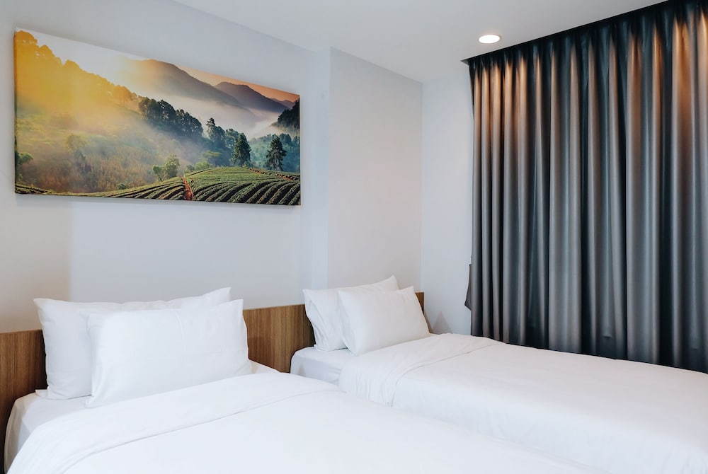 Brique Hotel Chiangmai 21/66