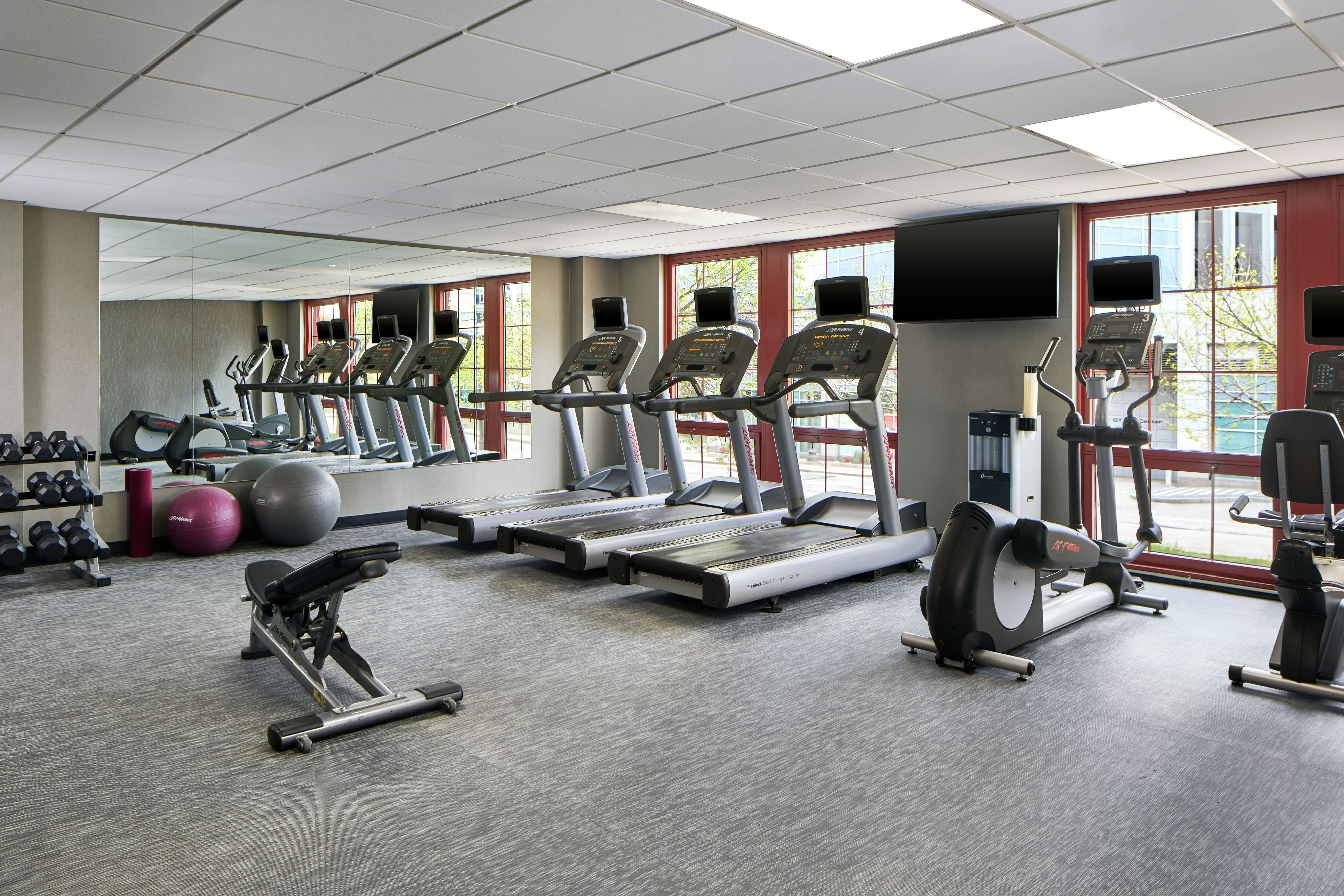 Downtown Providence Courtyard By Marriott 25/64