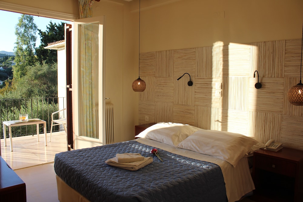 Dassia Beach Hotel 32/70