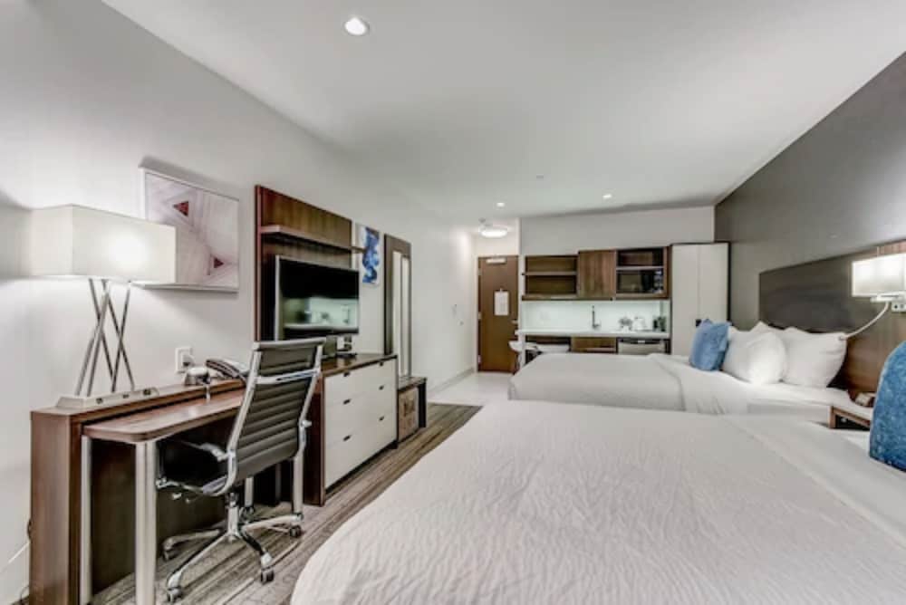 Est Hotel 16/37