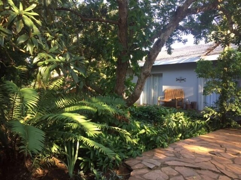 Hlulala Guesthouse 22/27