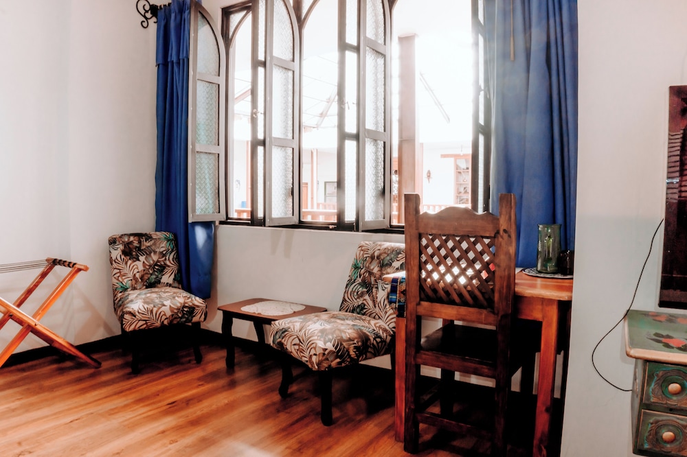 Hotel Casa Alquimia 35/50