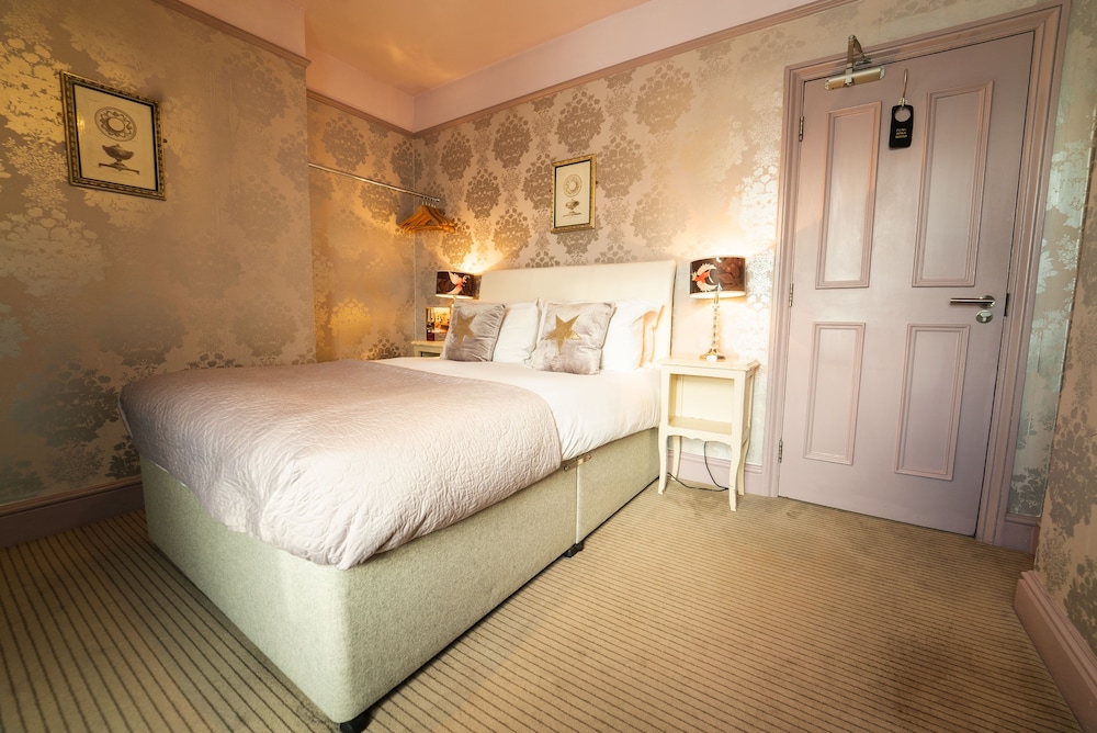Brooks Guesthouse 25/79