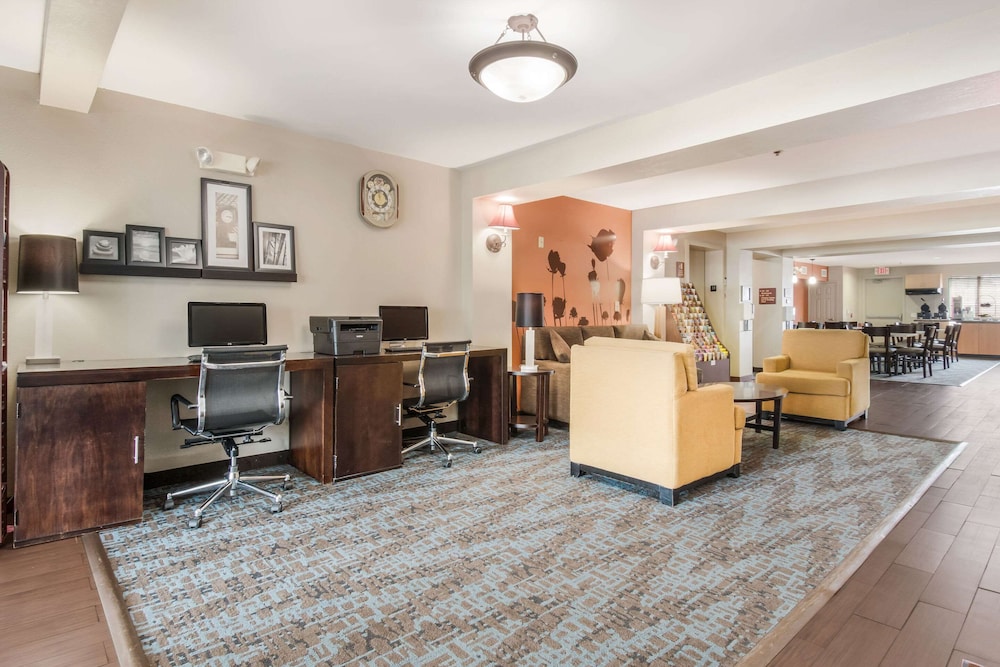 Sleep Inn & Suites Ronks - Lancaster Area 24/36