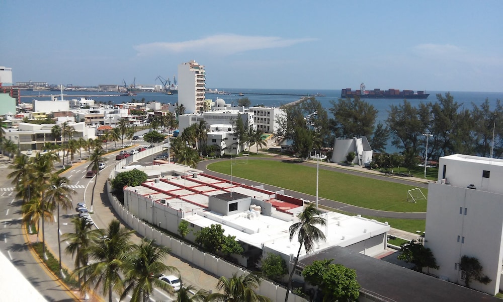 Balaju Hotel And Suites 38/42
