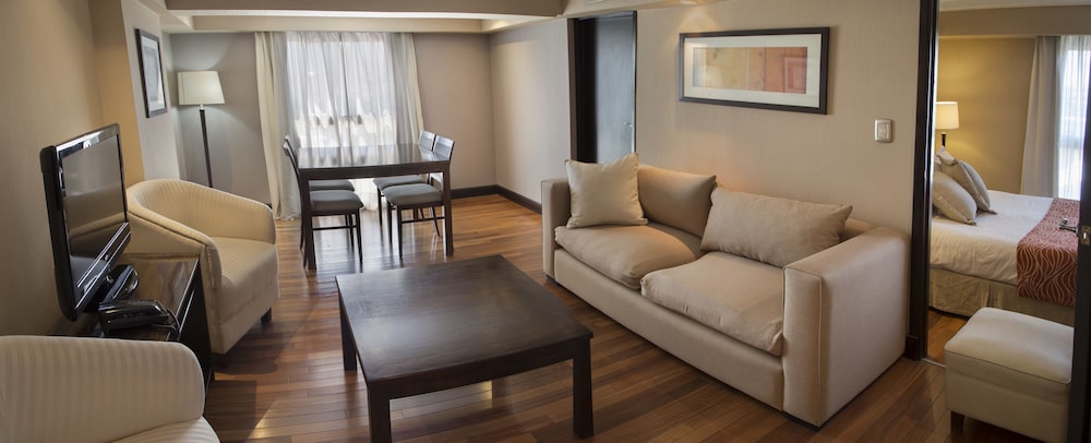 Premium Tower Suites 29/50