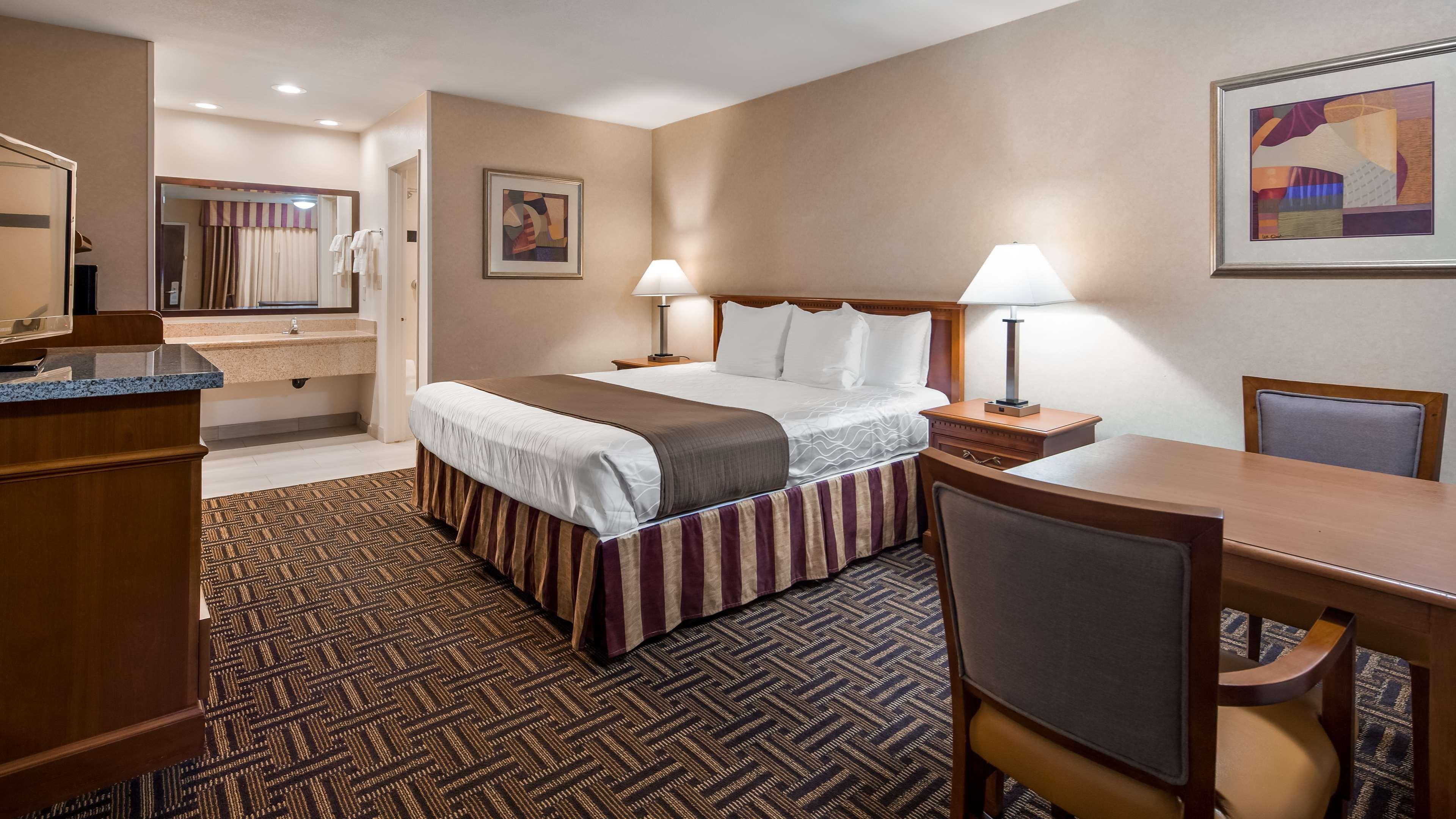 غرفة، Best Western Norwalk Inn 2/6