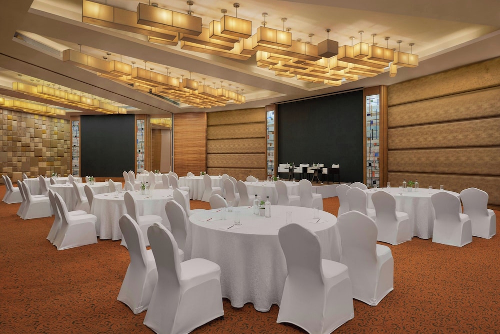 Meluha the Fern An Ecotel Hotel 40/50