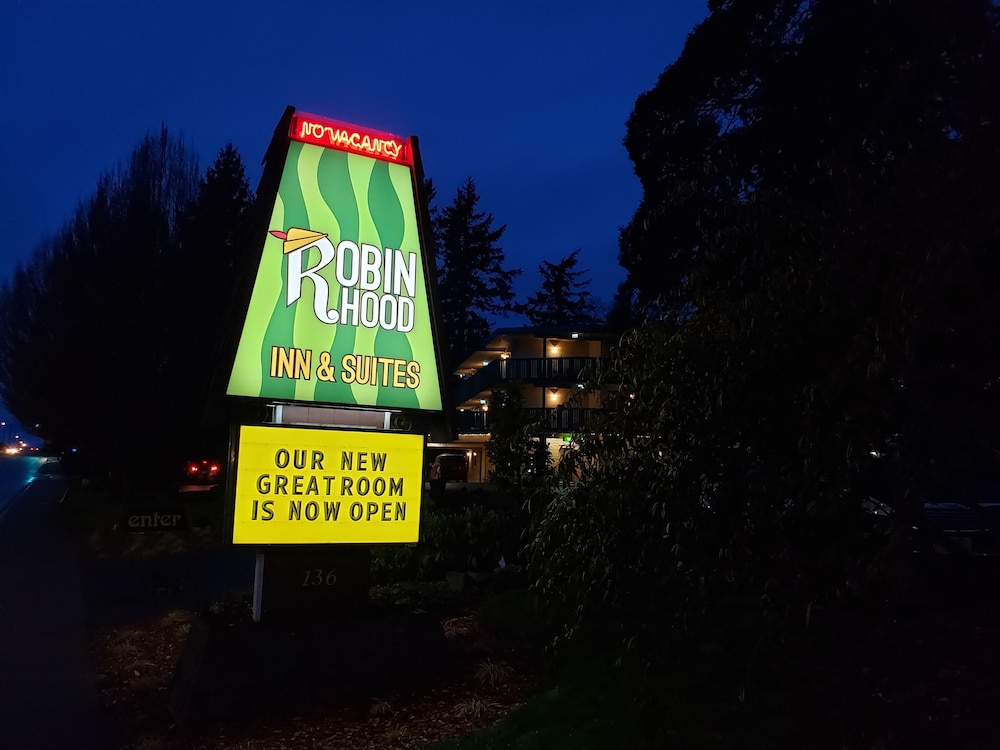 Robin Hood Inn & Suites 3/59