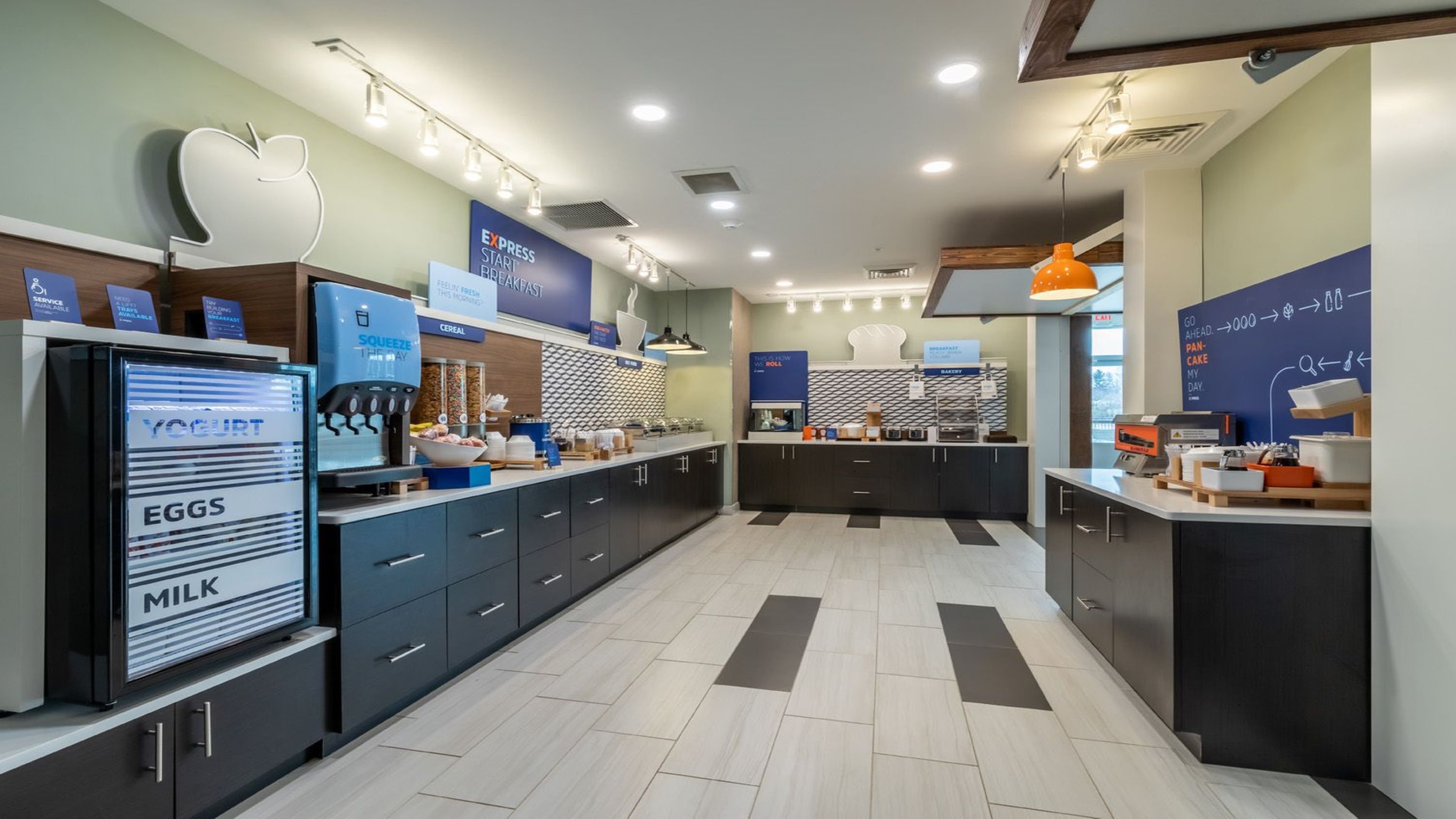 Holiday Inn Express Suites Marion 6/59