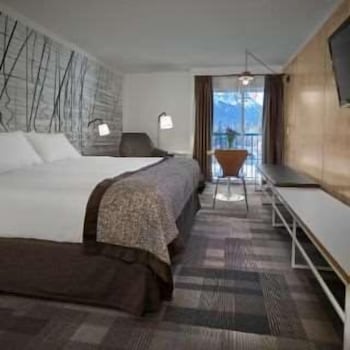 Coast Canmore Hotel Conference Centre 16/49
