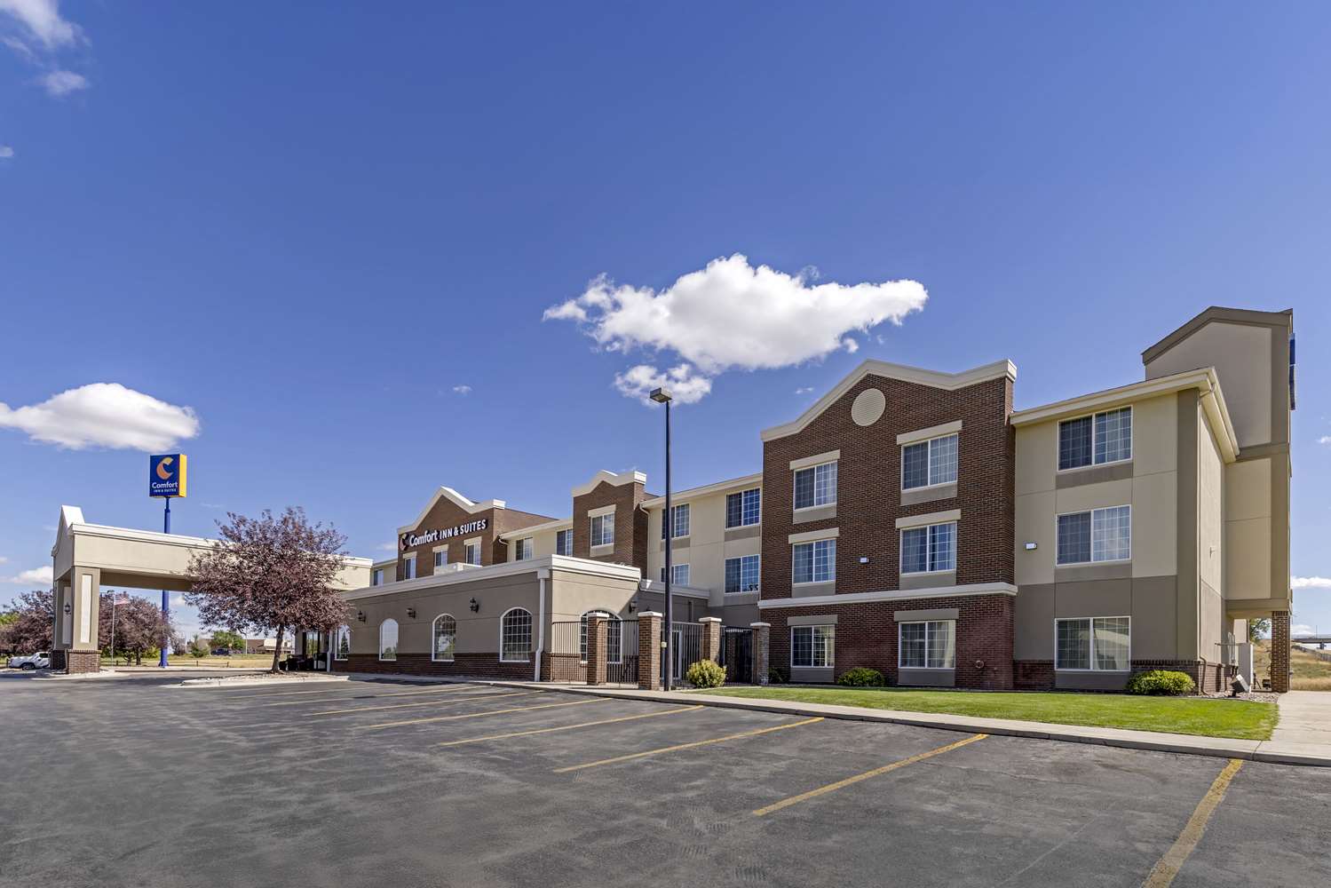 Comfort Inn & Suites Gillette near Campbell Medical Center 42/44