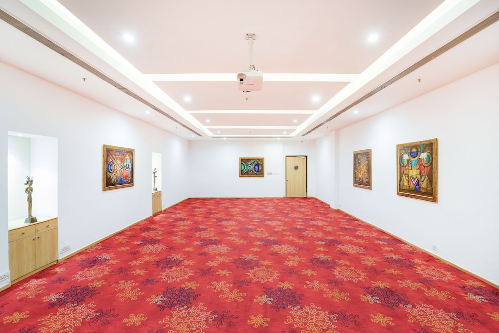 Lemon Tree Premier 1 Leisure Valley Gurugram 45/60
