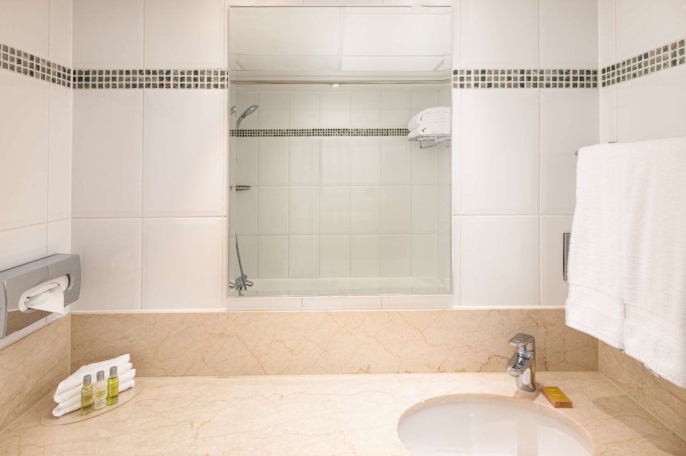 Hilton London Kensington 14/80