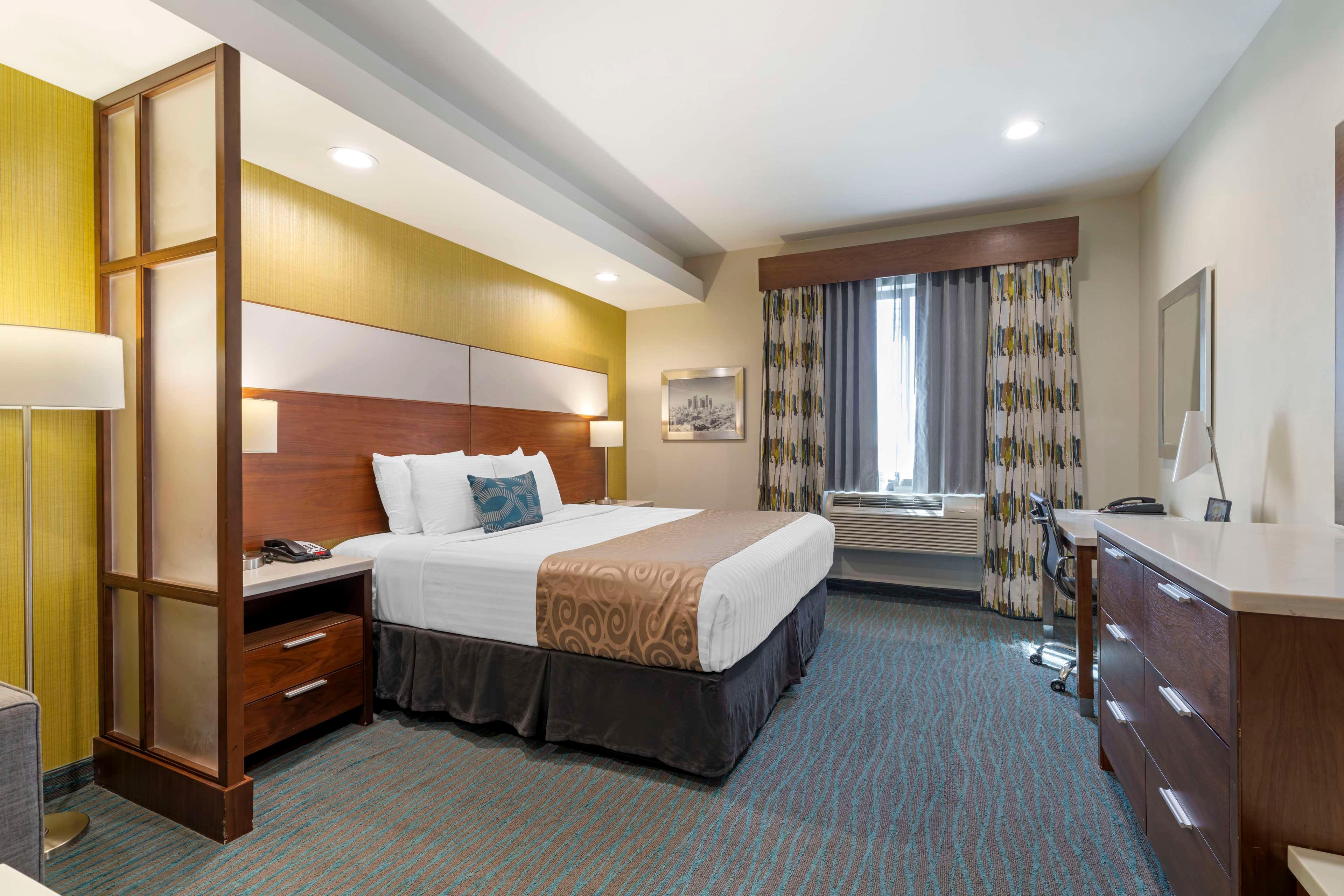 Inner, Suite, King Bed, Sofa