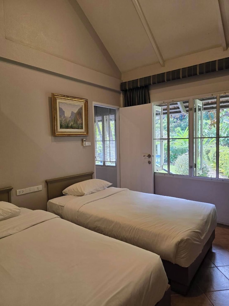 Vanilla Hill (Hill Lodge) 7/50