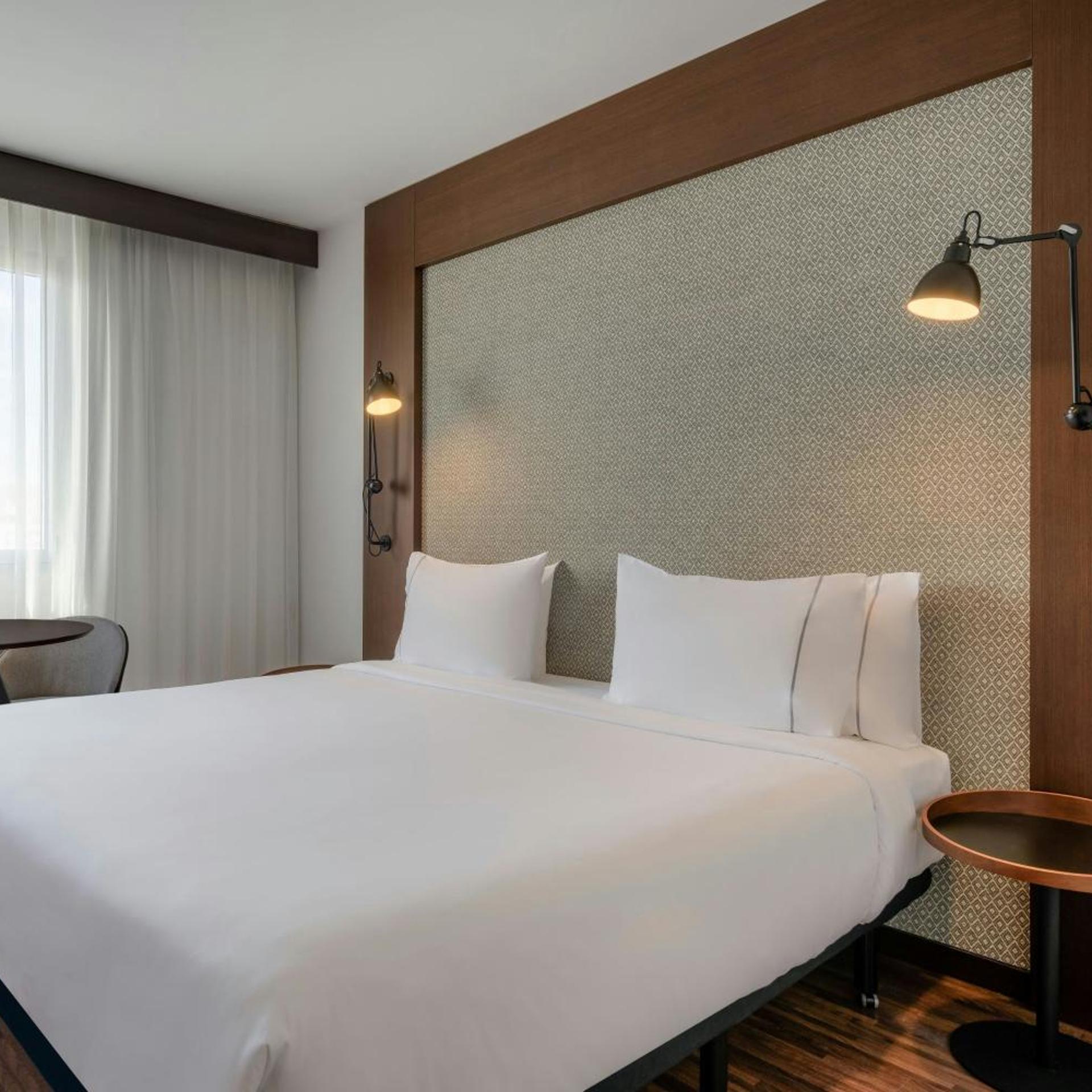 Plus, Guest Room, Standard, King Bed