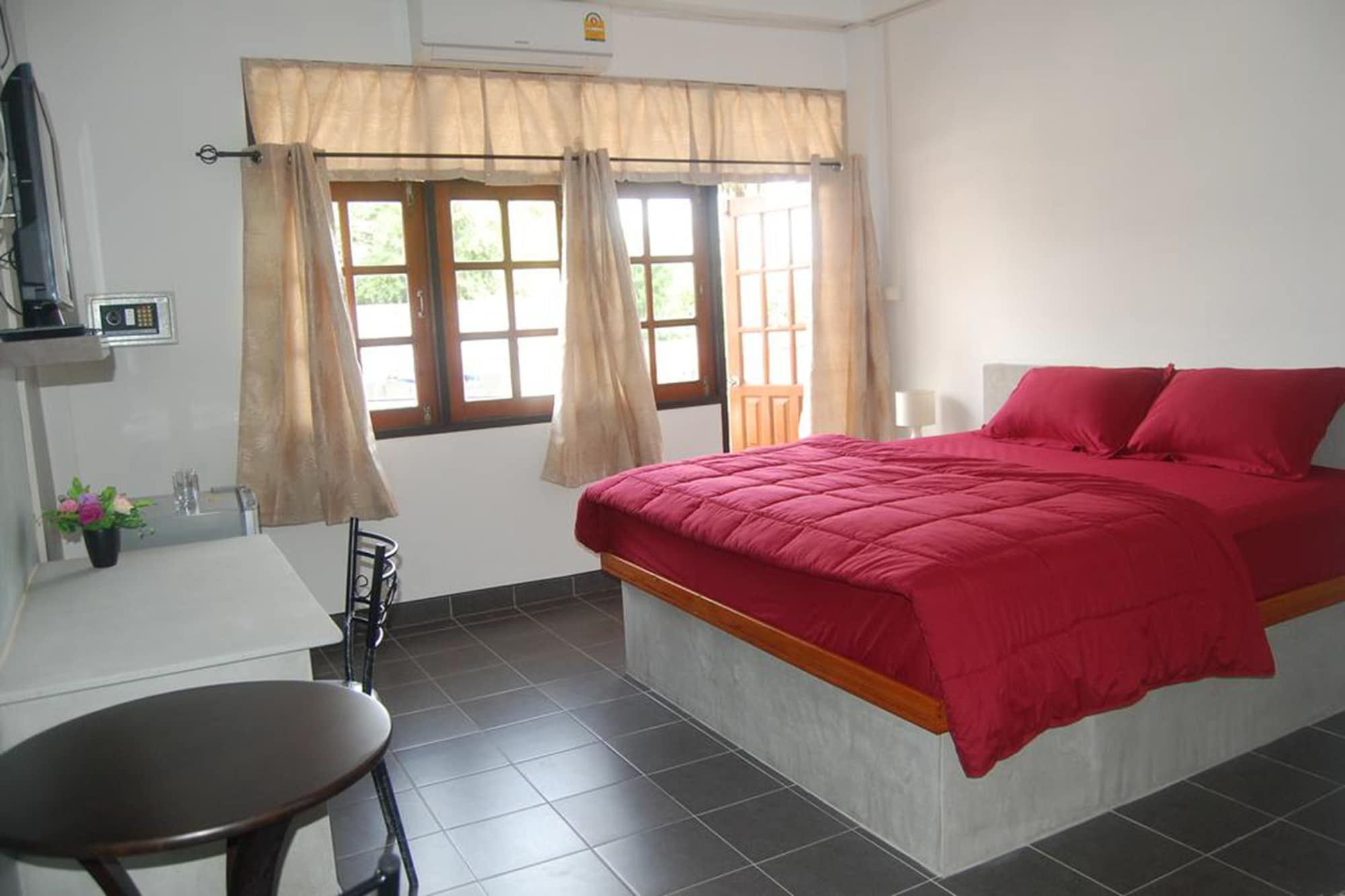 Room, Double Bed, Balcony