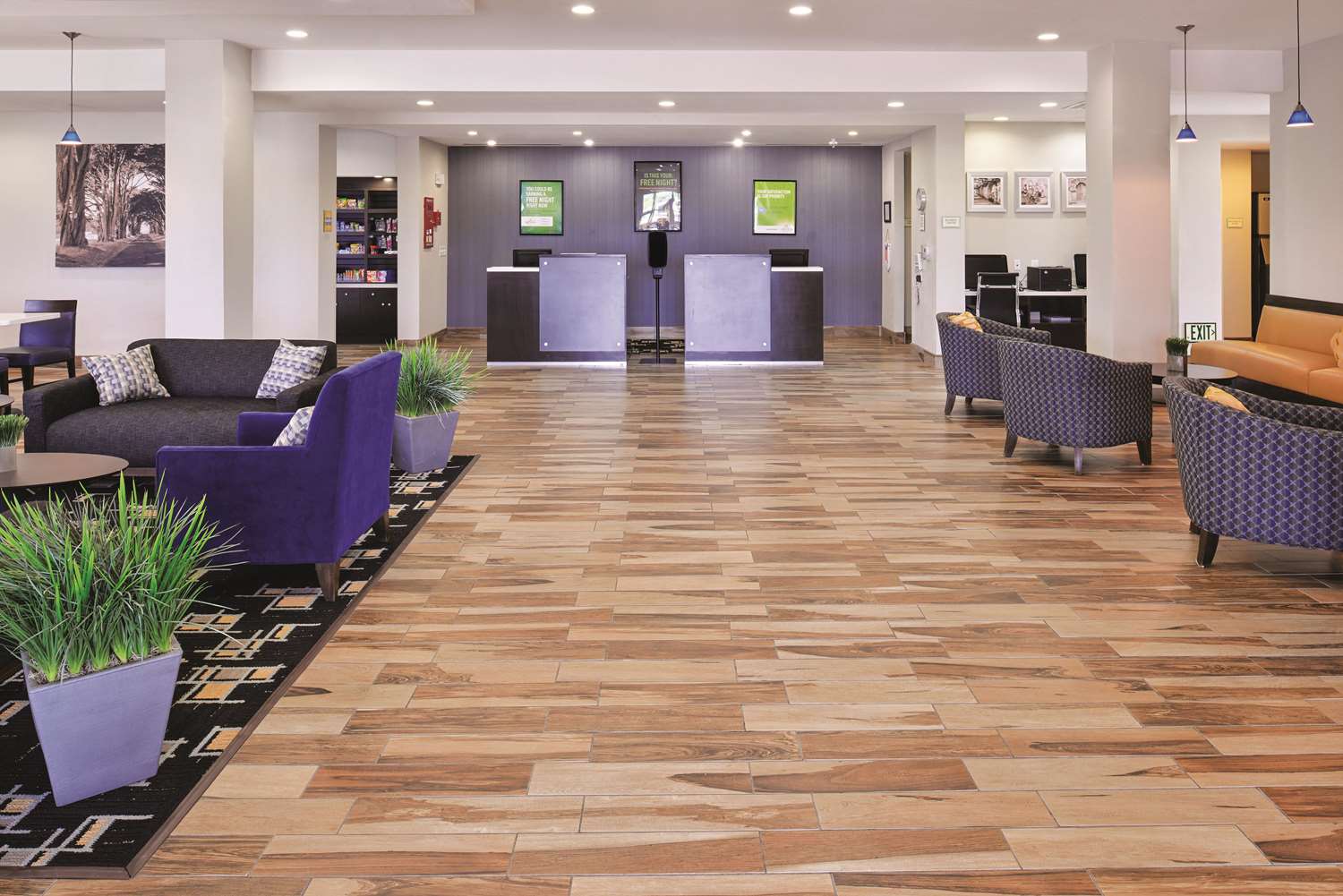 La Quinta Inn and Suites by Wyndham Karnes City - Kenedy 53/58