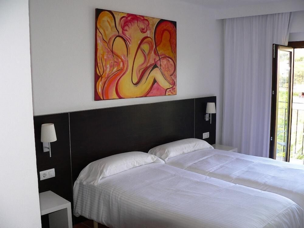 Bon Repos Hotel 32/58