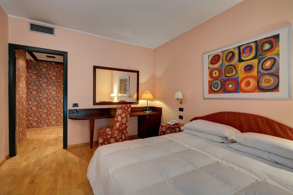 HOTEL DUE MONDI 6/29