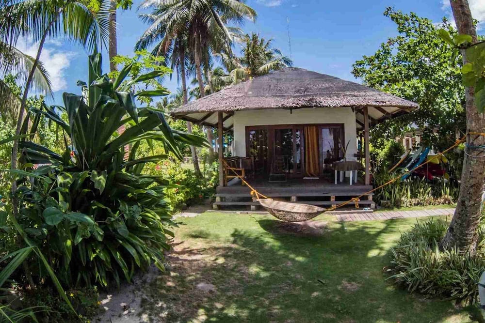Romantic Beach Villas 42/50