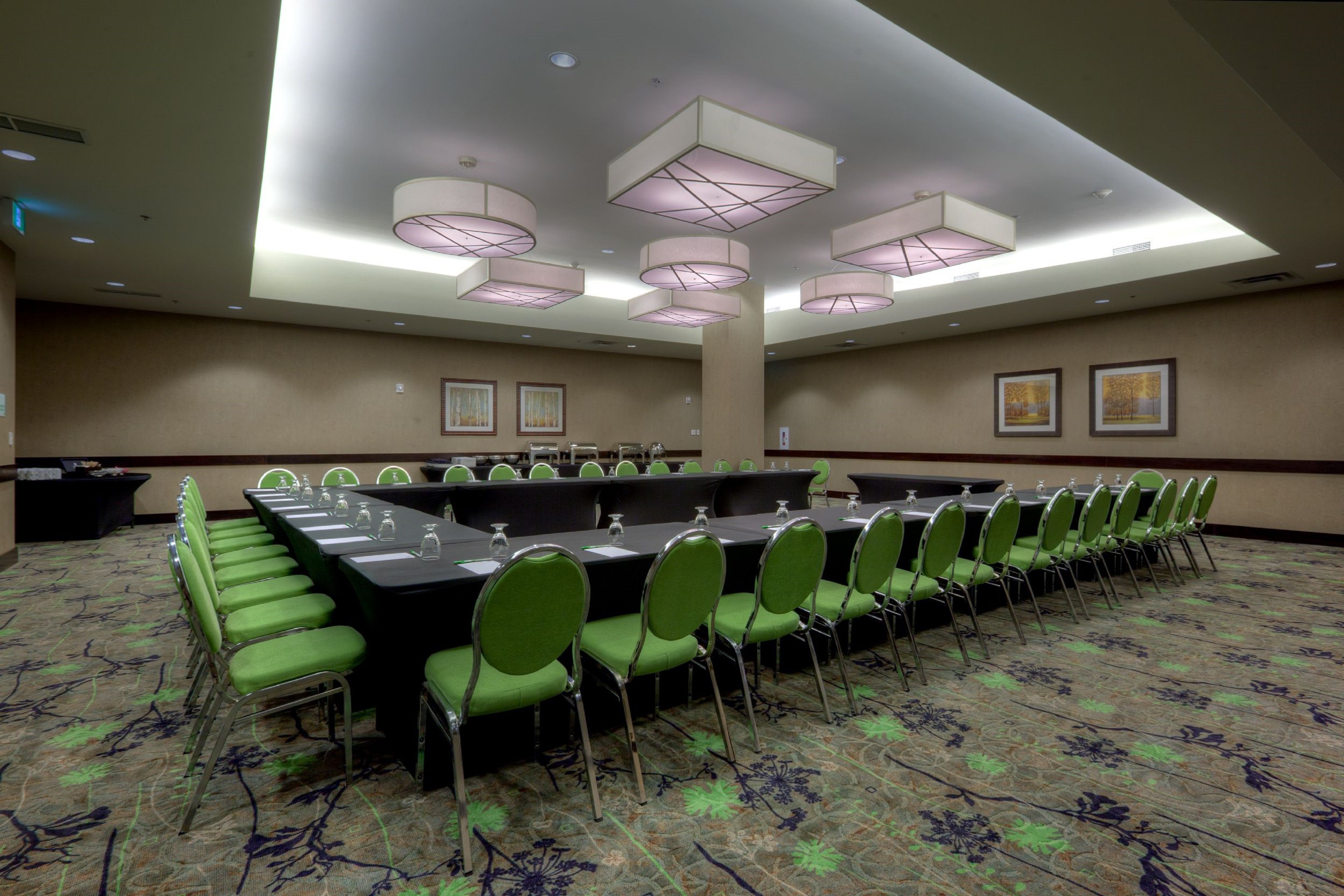 Holiday Inn Saskatoon Downtown 60/75