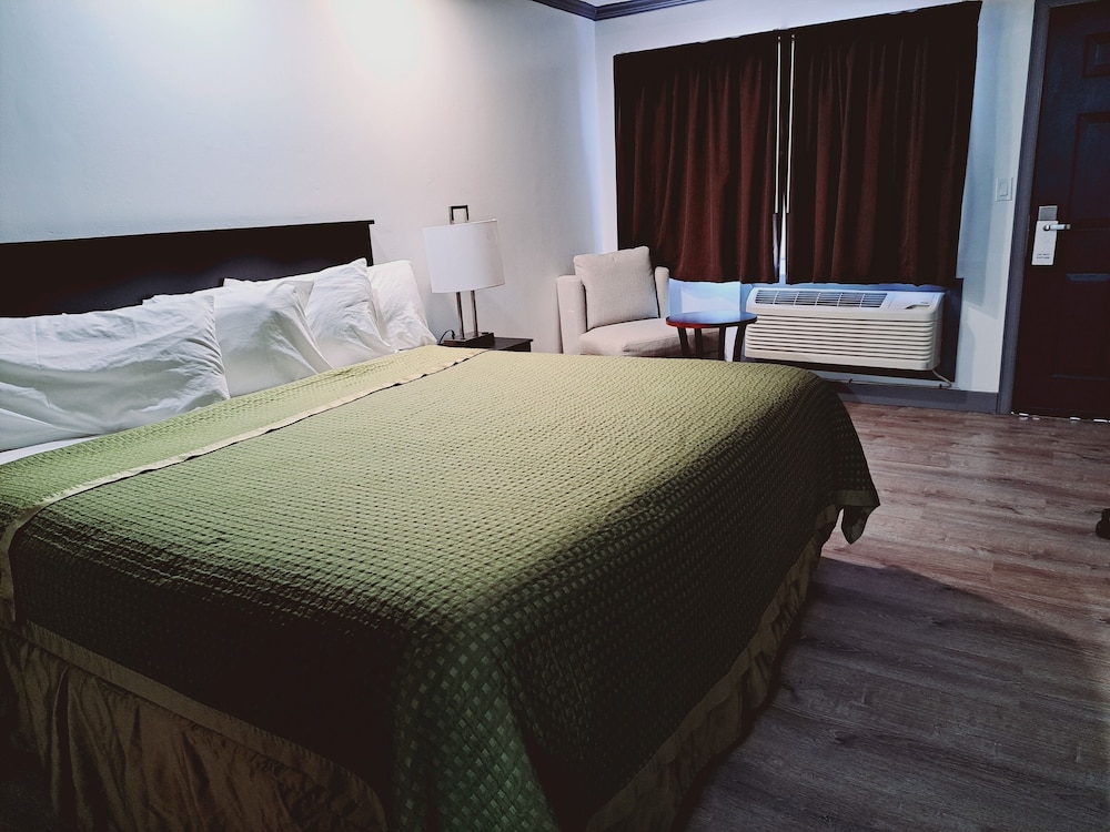 Dunes Motel 14/71
